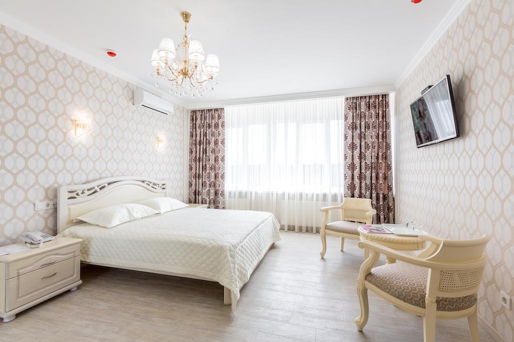 Hotel Premier Kamjanske Rom bilde