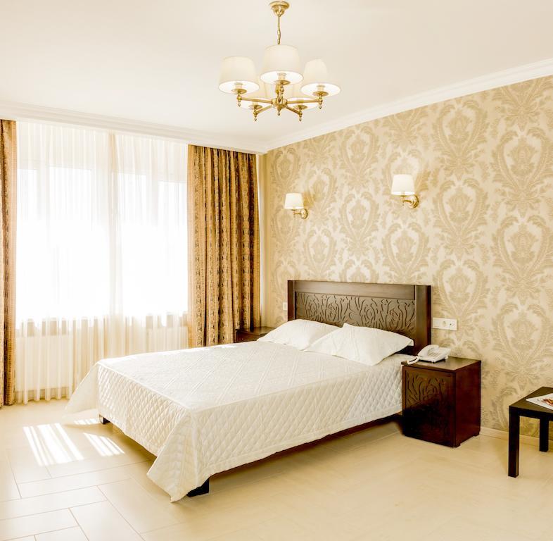 Hotel Premier Kamjanske Rom bilde